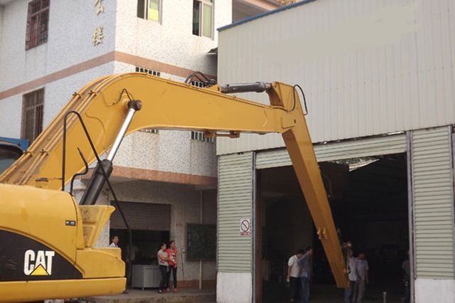 CAT320 0.5M³ BUCKET 16M BOOM