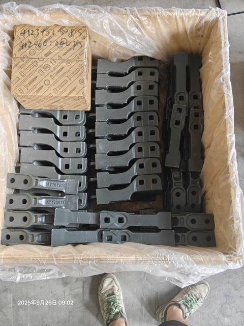 47792971 Central Teeth 570ST