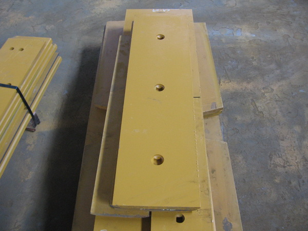 8E4567 1102mmX280mmX25mm 1"X3 DBF Cutting Edge