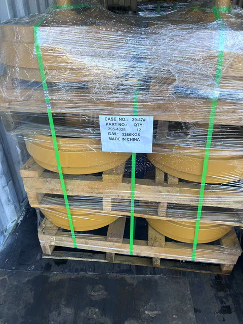 395-4325 D6T/39L/12/610 TRACK IDLER GROUP