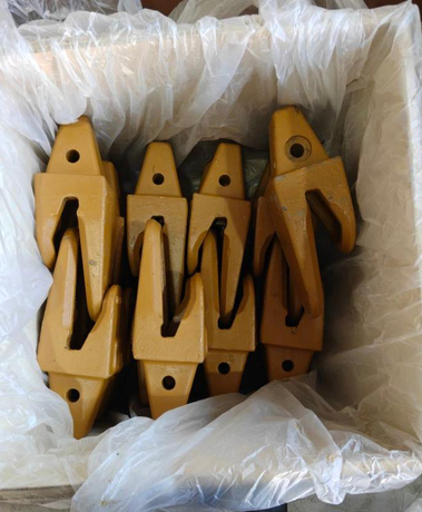 TB00704 Adapter Construction machinery parts