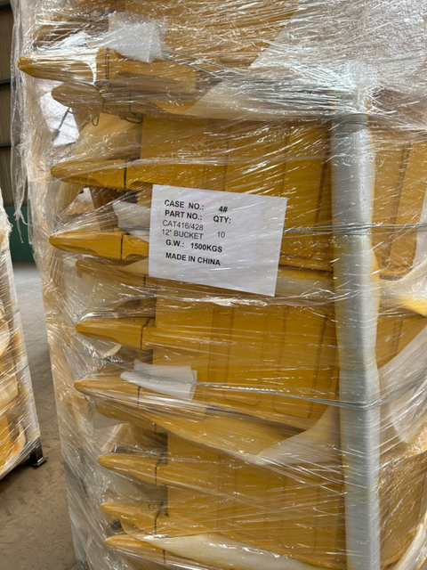 CAT416/428 12" BUCKET