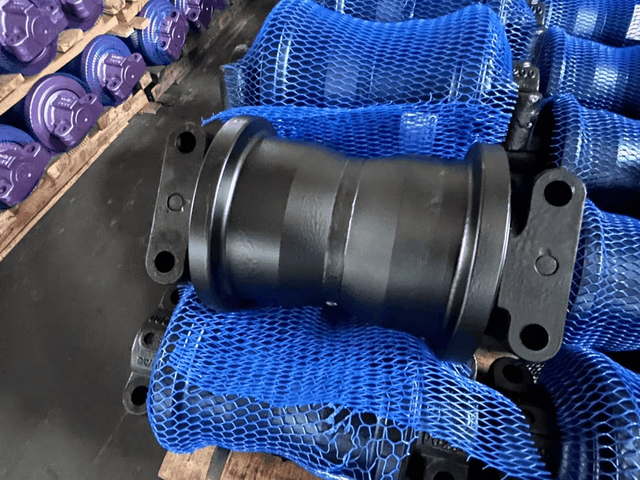 EC240BLC TRACK ROLLER