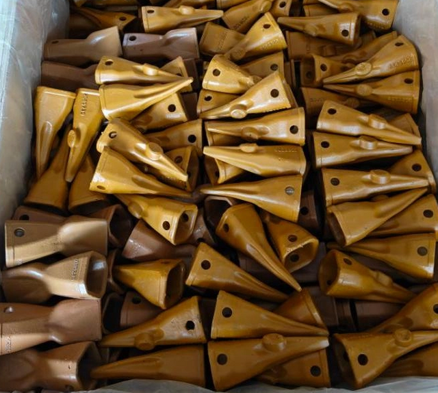 208-5239 Bucket Tooth Construction machinery parts