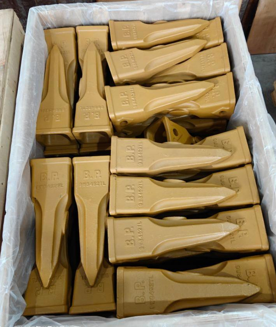 9W8452TL Tooth-TIGER LONG-FROZEN SOIL Construction machinery parts