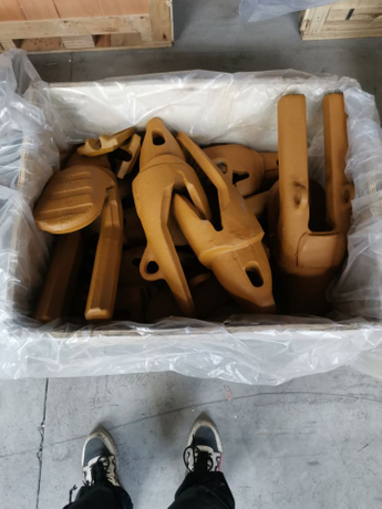 K131085L Adapter LH Construction machinery parts