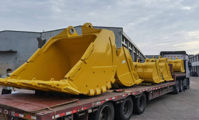 Excavator PC1250 7M³ ROCK BUCKET