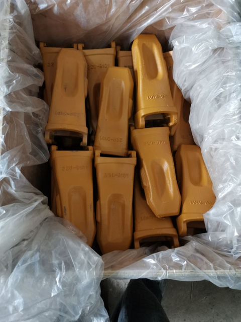 72A2499 Tooth Construction machinery parts