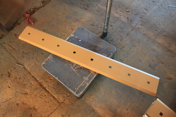 4T6231 DBF Cutting Edge