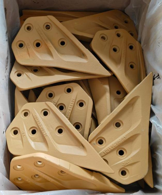 101514-00037 Side Cutter-Right Construction Machinery Parts