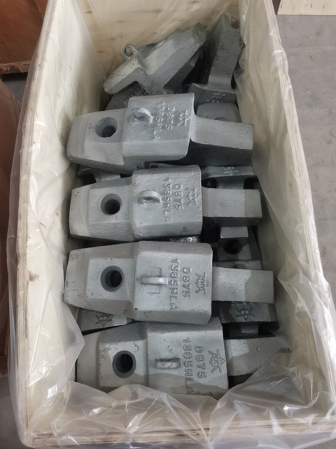 D875-1385HLA-L Adapter Construction machinery parts